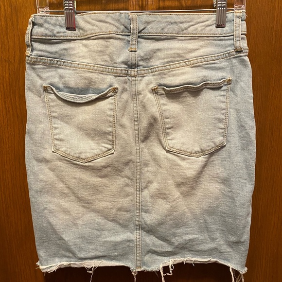 Universal Threads Distressed Denim Skirt - Picture 2 of 5